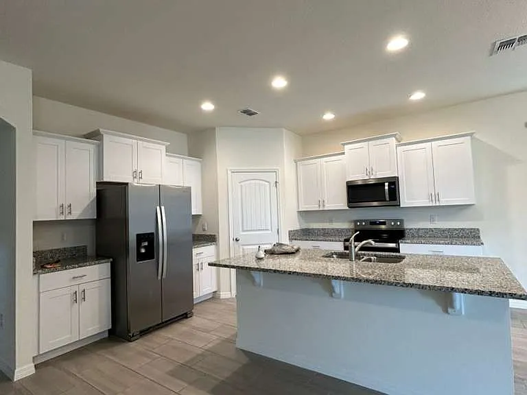 16453 Point Rock Dr — Photo 10