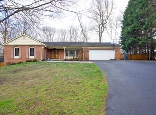 10301 Mountington Ct, Vienna, VA 22182