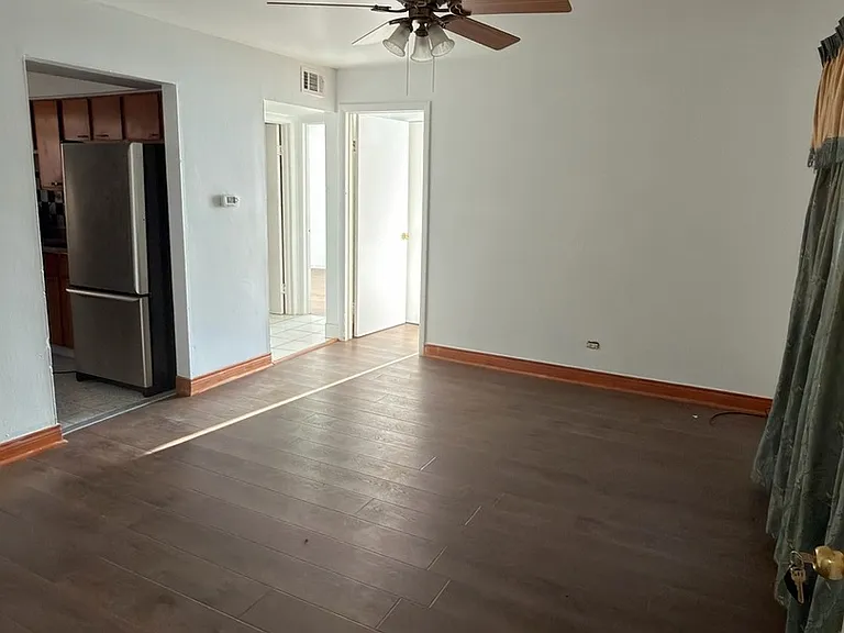 5205 S 73rd Ct #73-1 — Photo 2
