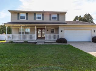1046 Pickton Dr, Lansing, MI 48917