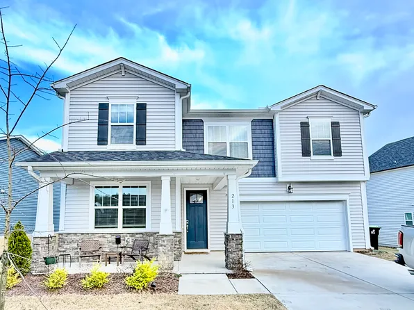 213 Providence Creek Dr, Fuquay Varina, NC 27526