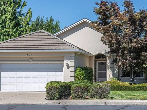 604 Summerwood Dr, Medford, OR 97504