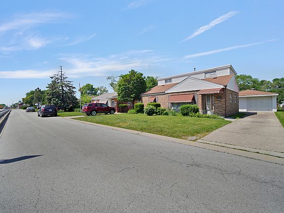 2nd image of 10912 S Pulaski Rd