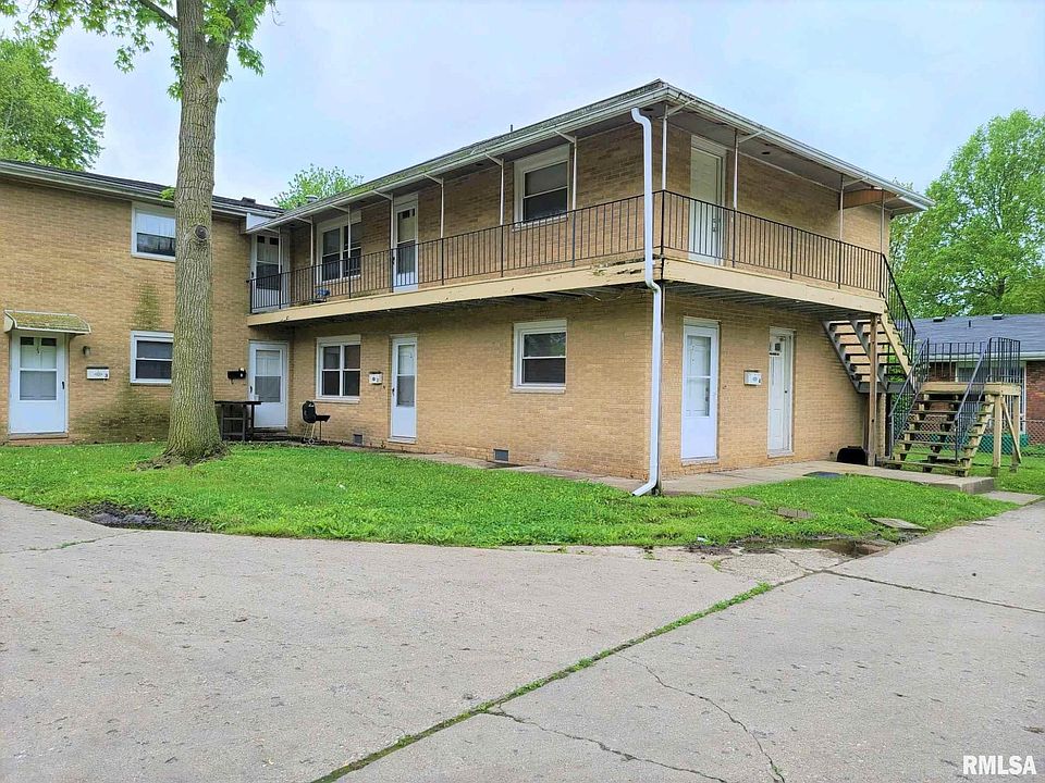 2nd image of 2341 Gillespie St