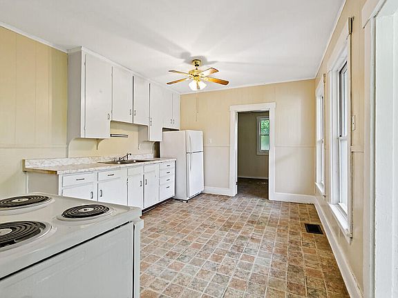 5th image of 12 Weston Street