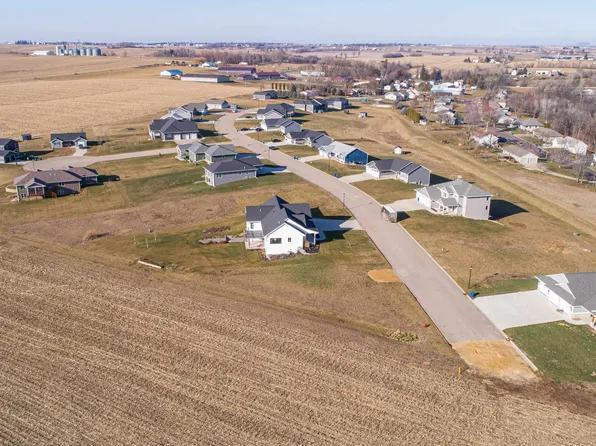 431 White St, Benton, WI 53803