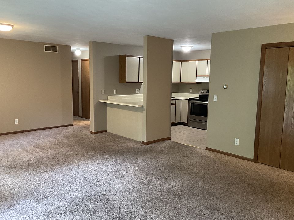 1st image of 122 Burke Ave APT 12