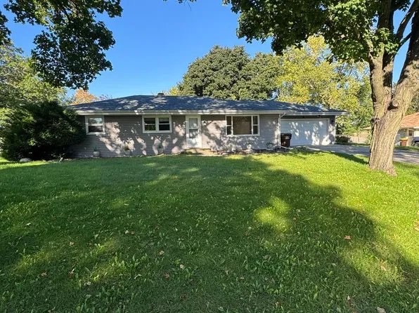 3040 Dallas Rd, Rockford, IL 61109