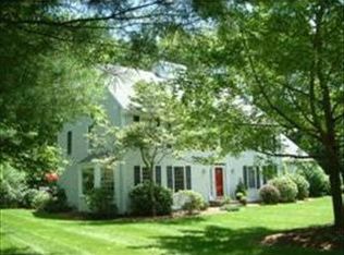 9 Stuart St, Medfield, MA 02052