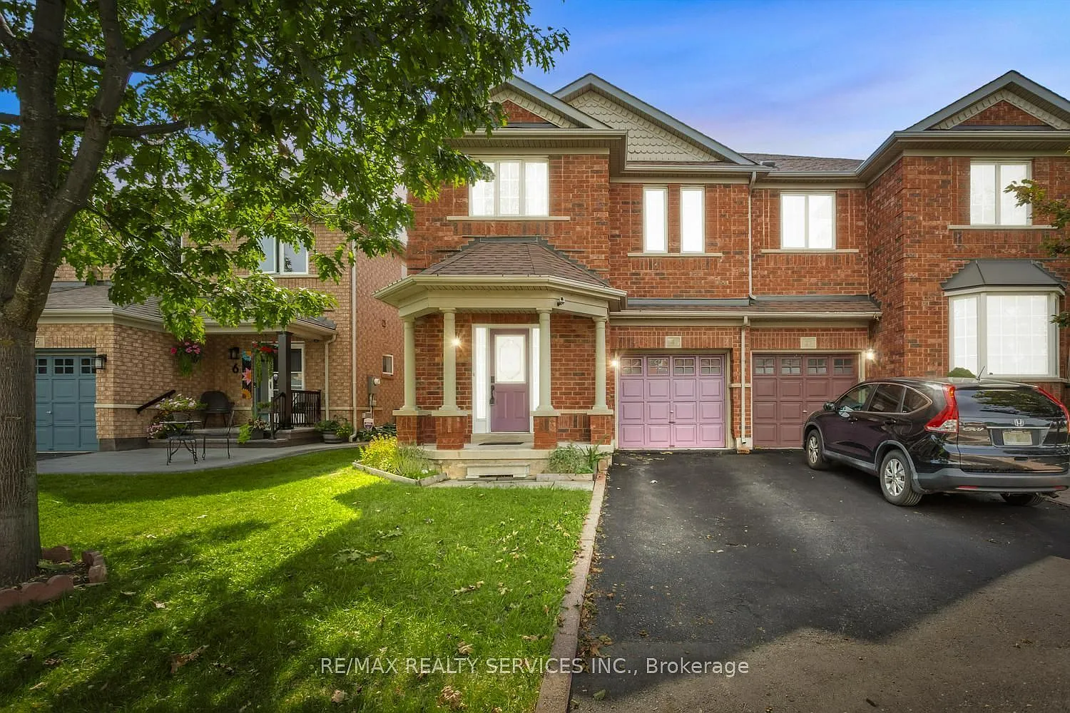 4 bed, $2,850 — Photo 1