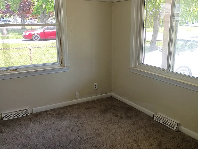 9005 Deering St — Photo 22