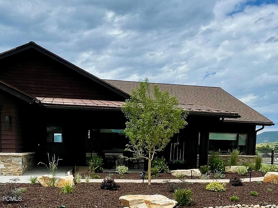 1st image of 303 Thorn Creek Dr