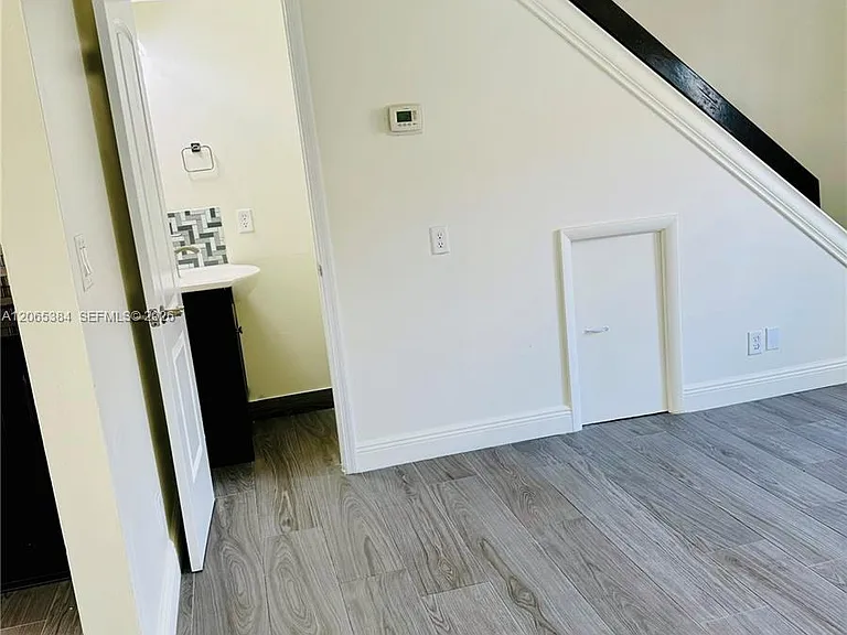 6625 Winfield Blvd #4-D — Photo 5