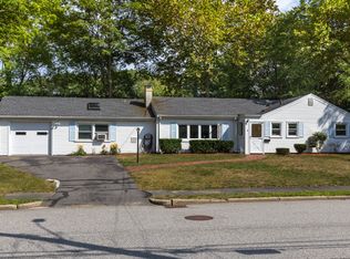 4 Greenleaf Rd, Natick, MA 01760