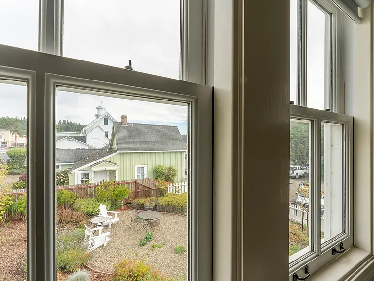 45016 Ukiah St — Photo 16