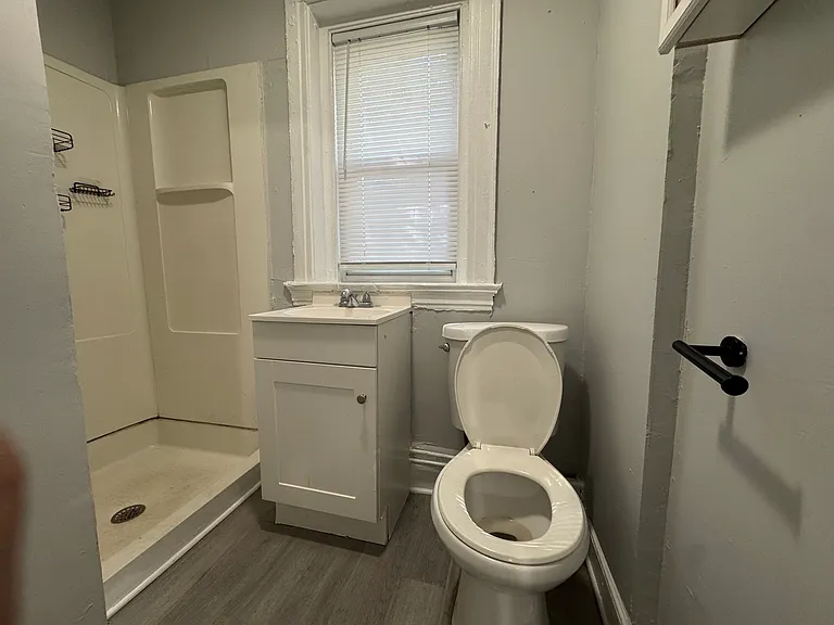213 Ferry St #1A — Photo 8