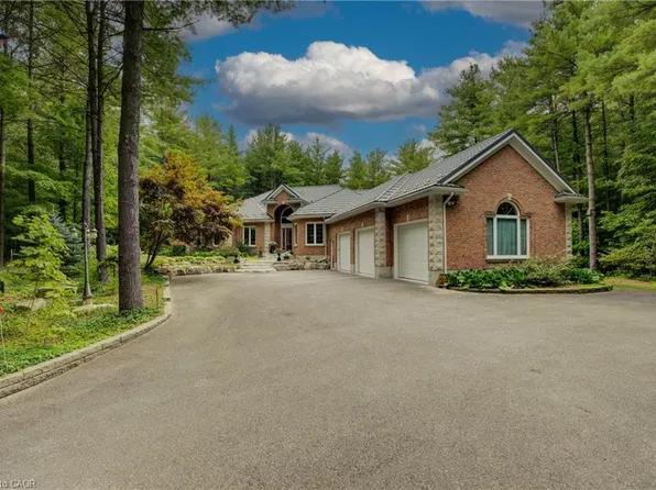 6589 Wellington Rd #34, Puslinch, ON N3C 2V4