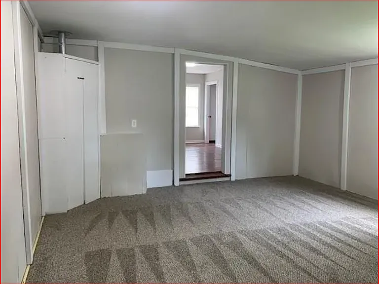 202 S Hill St — Photo 11