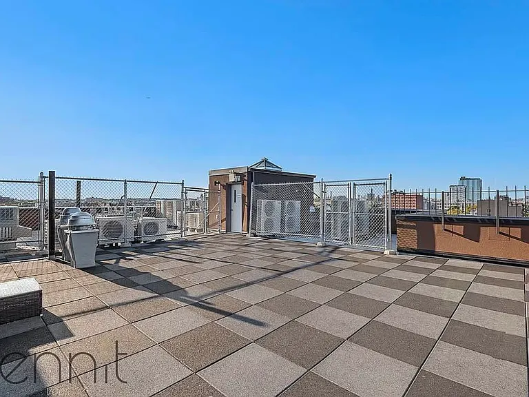 1084 Rogers Ave #3 — Photo 6