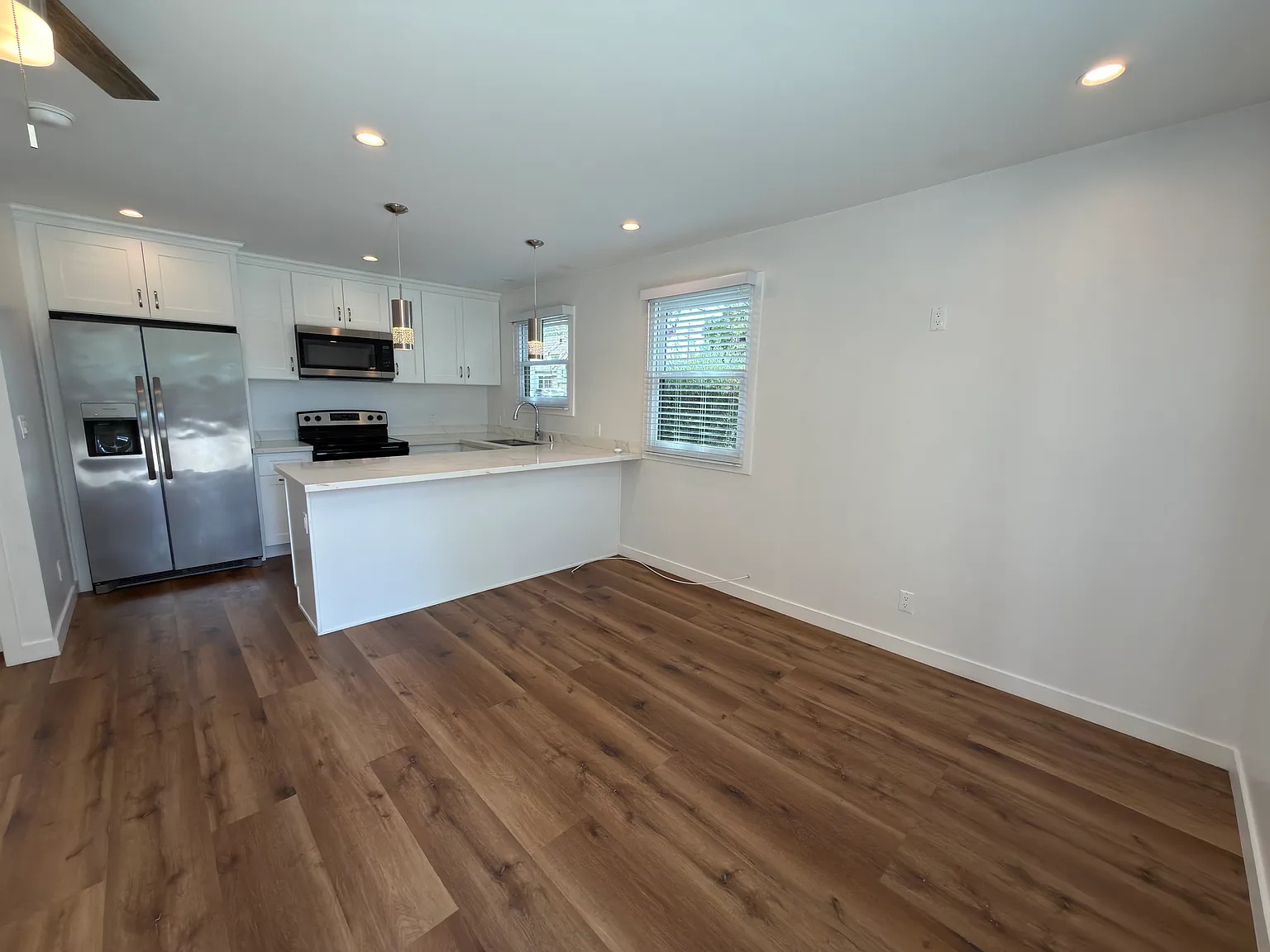 Studio, $2,175 — Photo 2