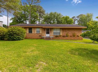 581 S Stuart St, Daphne, AL 36526