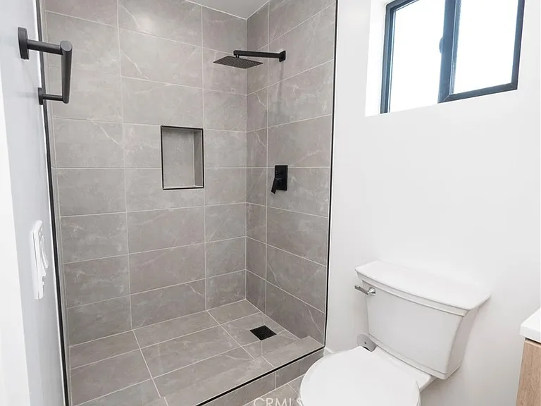 1571 Ricardo #2 — Photo 21