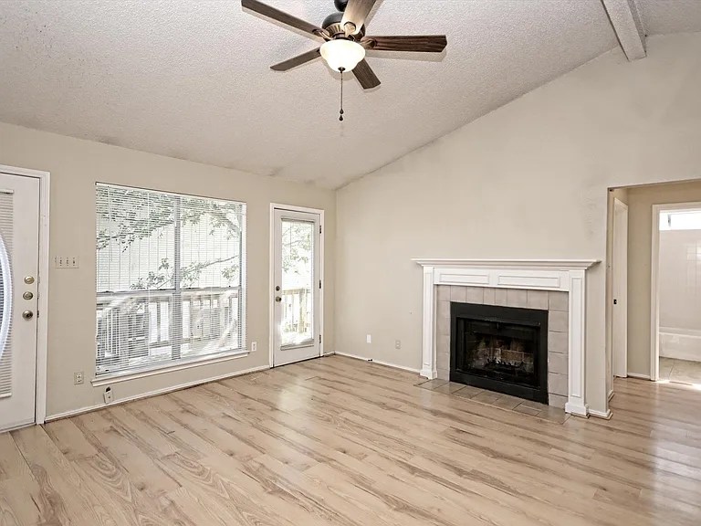 511 Cutty Trl #A — Photo 5