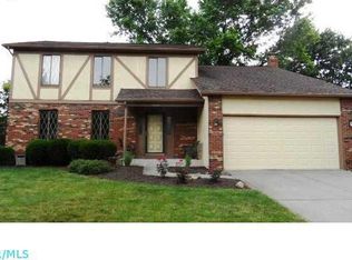 2159 Olde Sawmill Blvd, Dublin, OH 43016