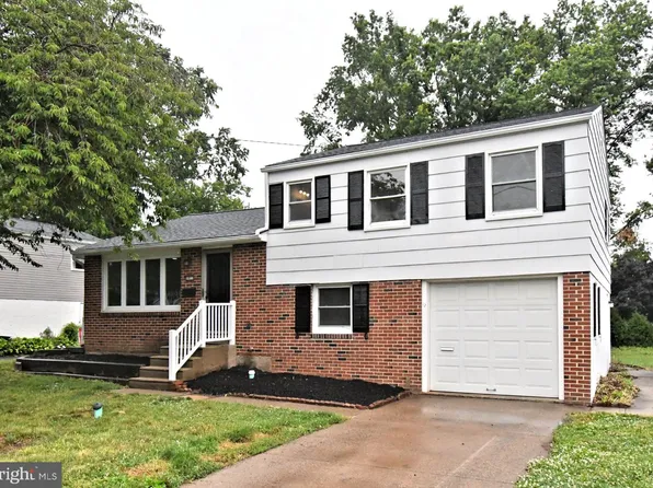 1017 Emerald Ave, Lansdale, PA 19446