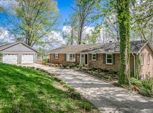 123 Redbud Ln, Livingston, TN 38570