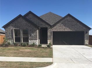 229 Crestlyn Dr, Midlothian, TX 76065