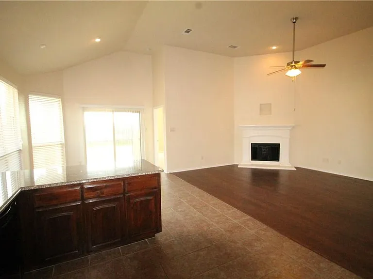 1416 Amazon Dr — Photo 9