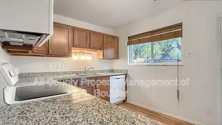 1615 Cottonwood Dr #13 — Photo 9