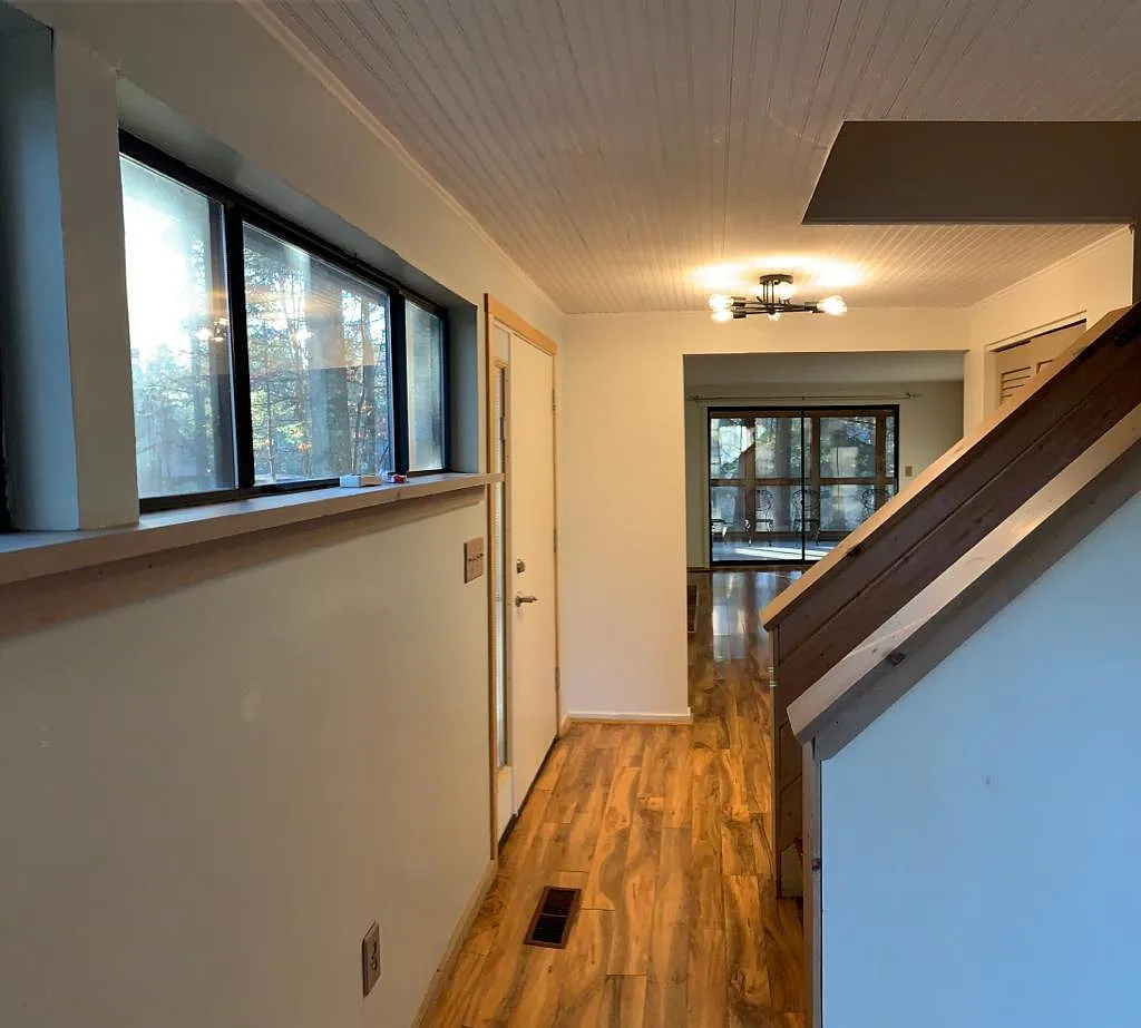 3 bed, 1632 sqft, $2,950 — Photo 4