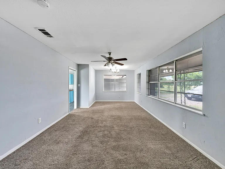 9209 FM 1570 N — Photo 38