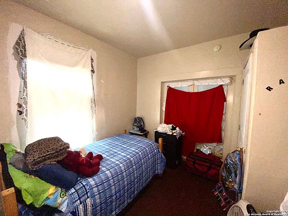 4th image of 707 N COLORADO ST