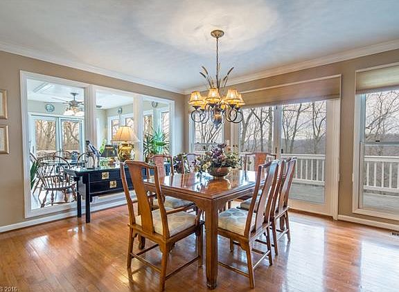 5th image of 40 Sugar Maple Dr