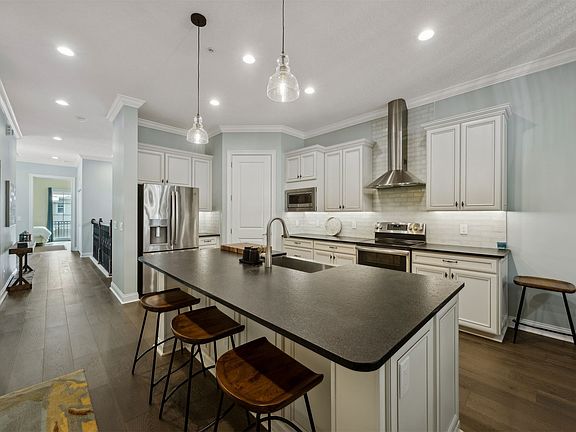 3rd image of 95049 Summer Crossing Rd #1502