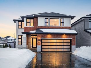 970 Islington Way, Ottawa, ON K1T 0T9