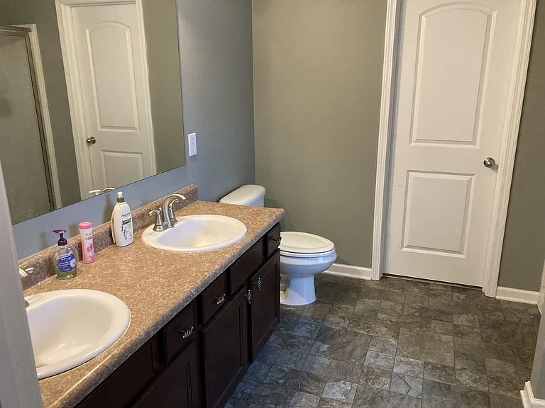 205 S Rockwood Crescent Ct — Photo 10