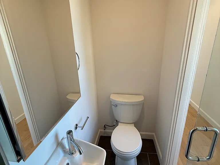 Bathroom 2 Alternate View