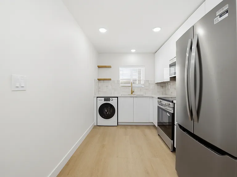4559 Campus Ave #11 — Photo 5
