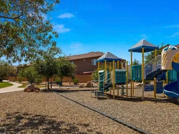 4th image of 4231 Bella Vista Dr