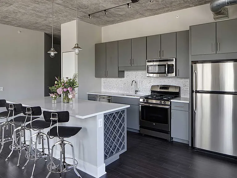 AMLI Lofts — Photo 27