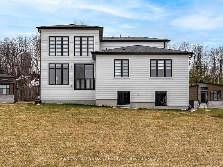 95 Goldie Ct — Photo 32