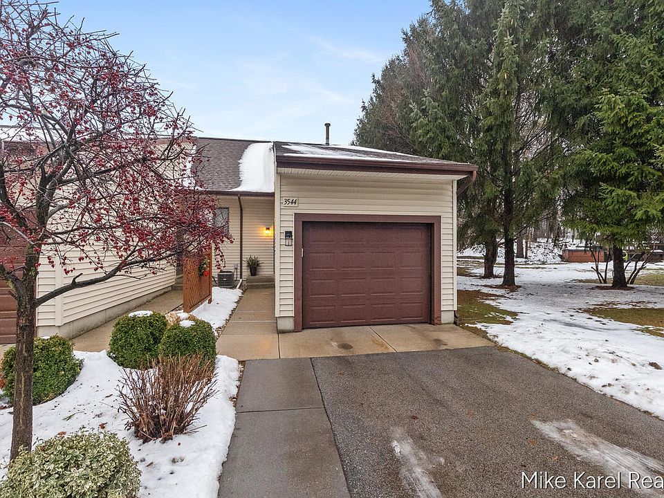 1st image of 3544 Golfside Dr