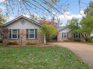 2363 Westclub Terrace Ct, Ballwin, MO