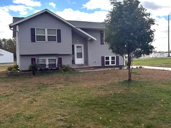 1612 Rose Ln, Storm Lake, IA 50588