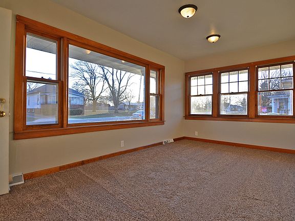 3rd image of 1310 Dalton St