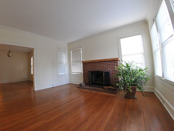3rd image of 629 Ratcliff St